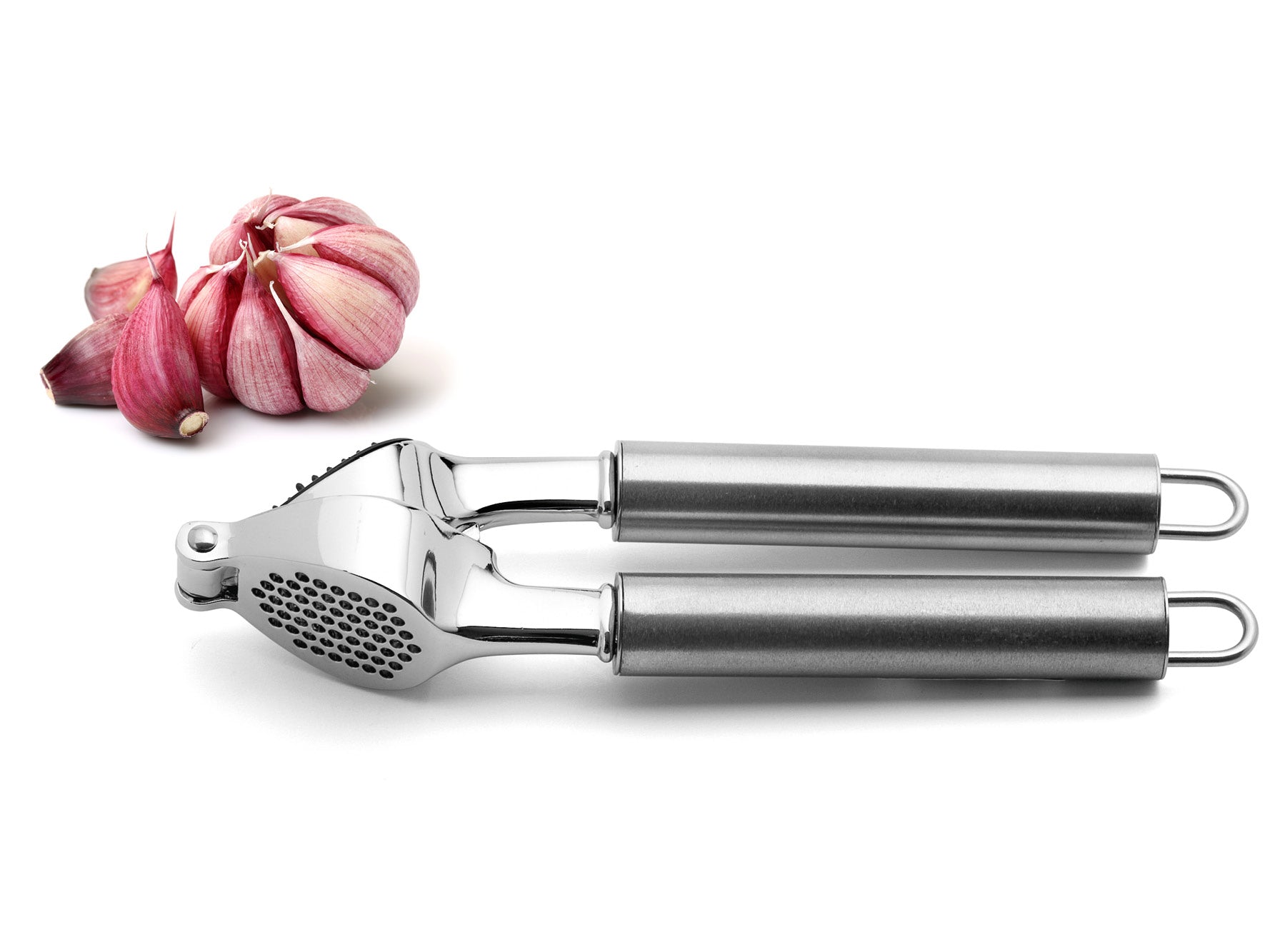 Karl Weis knoflookpers in gebruik met rode knoflookteentjes – omgekeerde druk systeem.