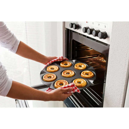 Maak heerlijke donuts met de Zenker Donutvorm - 8 holtes - Dahomy.nl