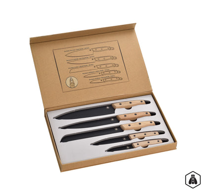 Complete kwalitatieve keukenmessen set met zwarte lemet en houten handvat in een geschenkkoffer
