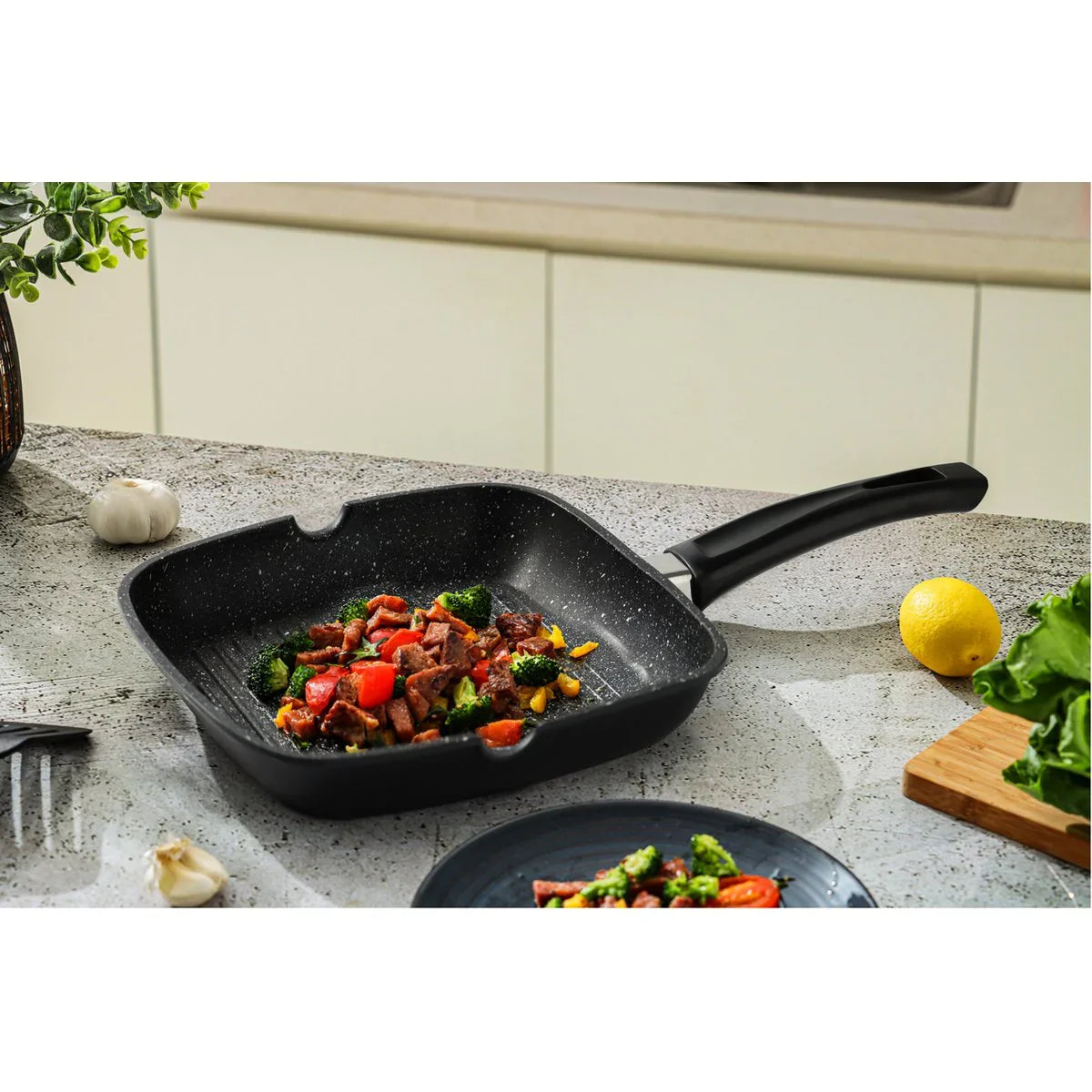 Grillpan met antiaanbaklaag voor gezond vetarm koken